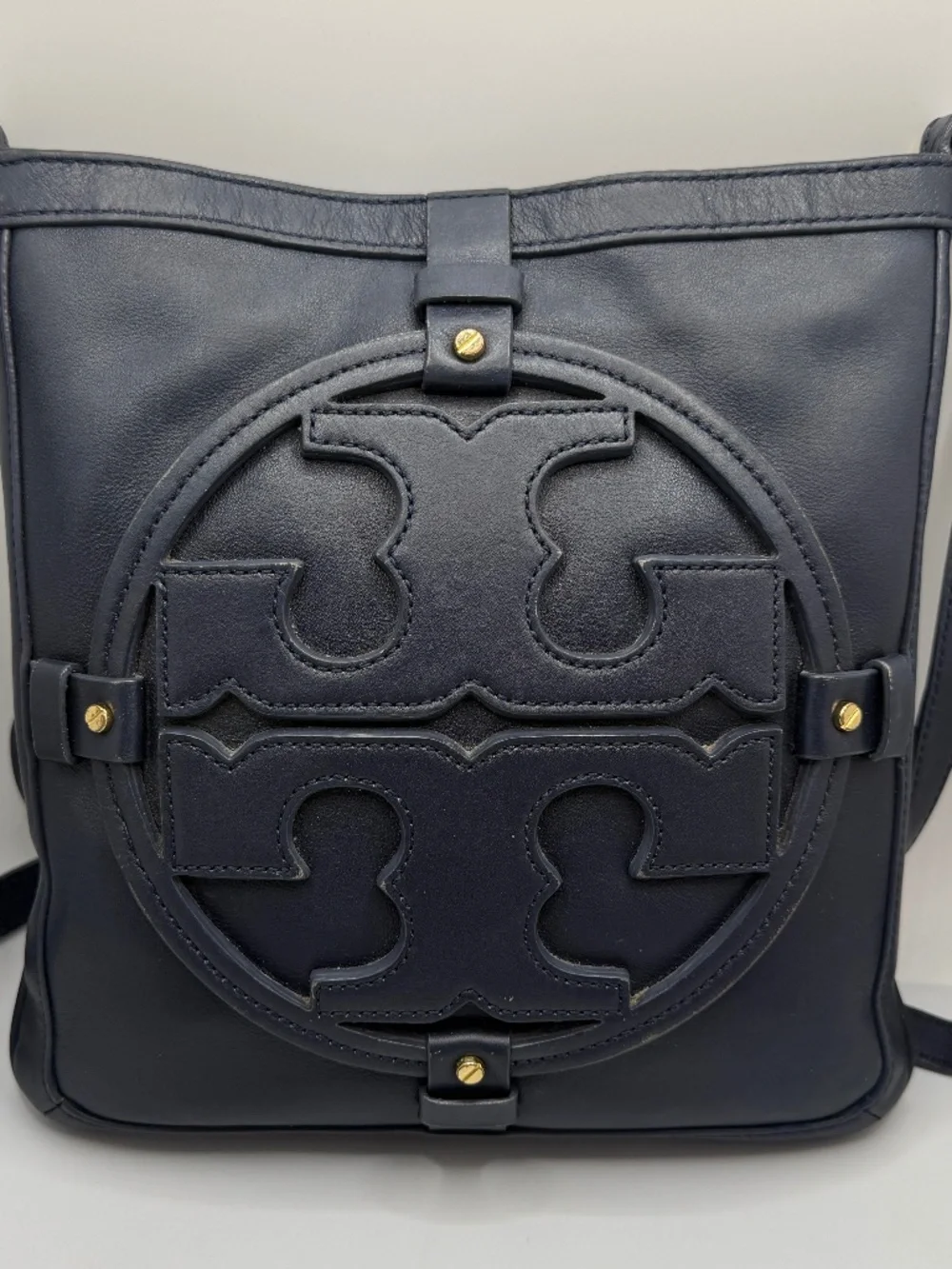 ALLURING TORY BURCH BLUE LEATHER FLEMMING LARGE T LOGO CROSSBODY BAG!